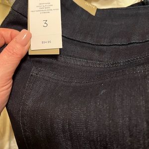 Chicos size 3 dark navy denim capris